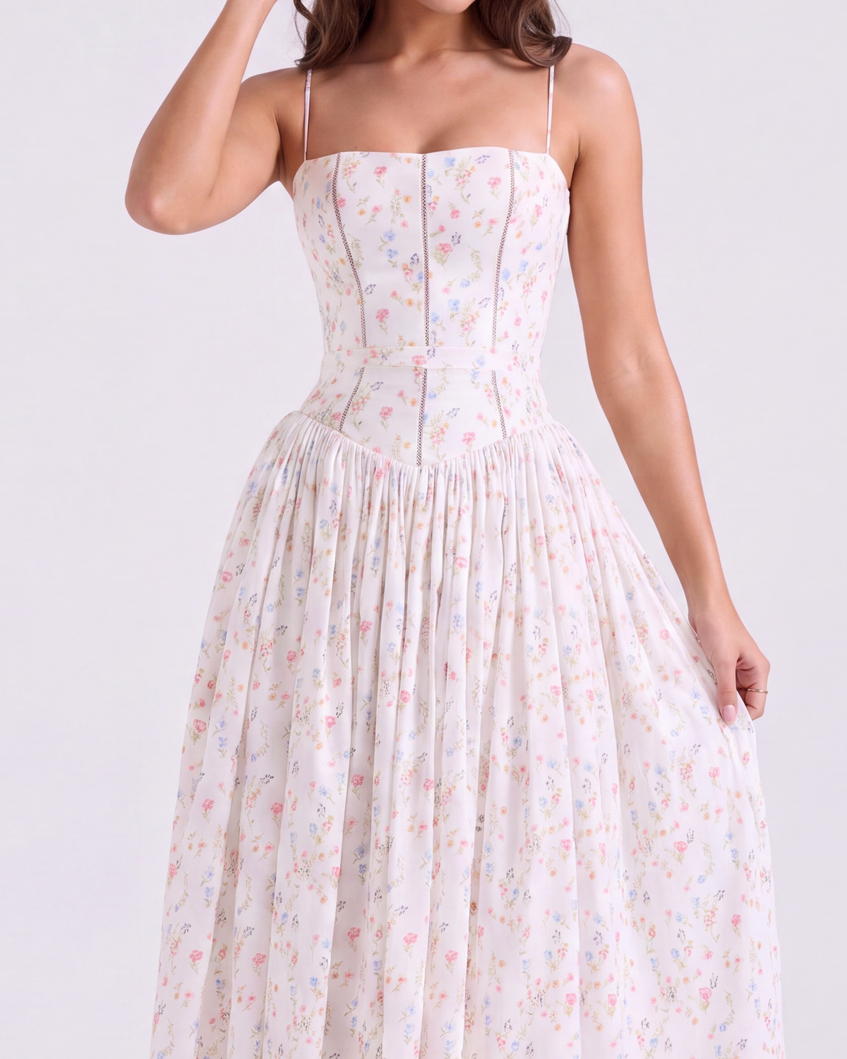 Elizabeth — vestido en color blanco floral · Novah Collection [color:Blanco Floral]