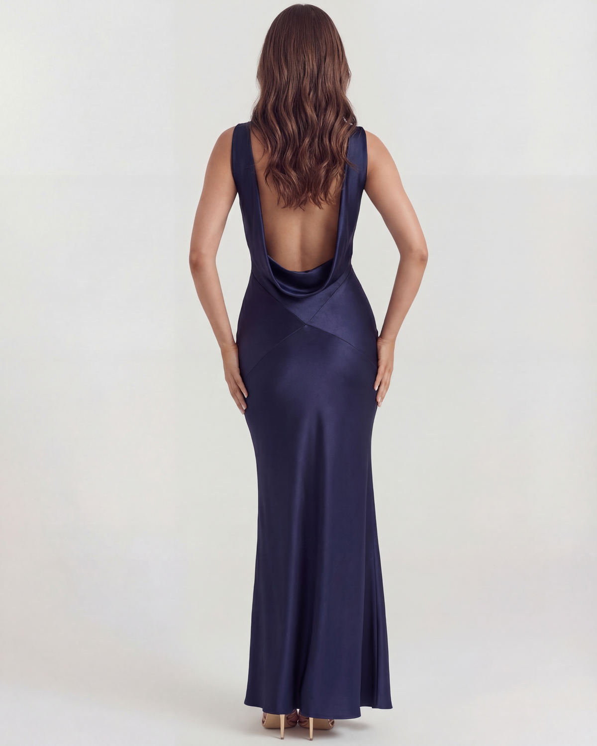 Sapphire — vestido en color azul oscuro · Novah Collection [color:Azul Oscuro]