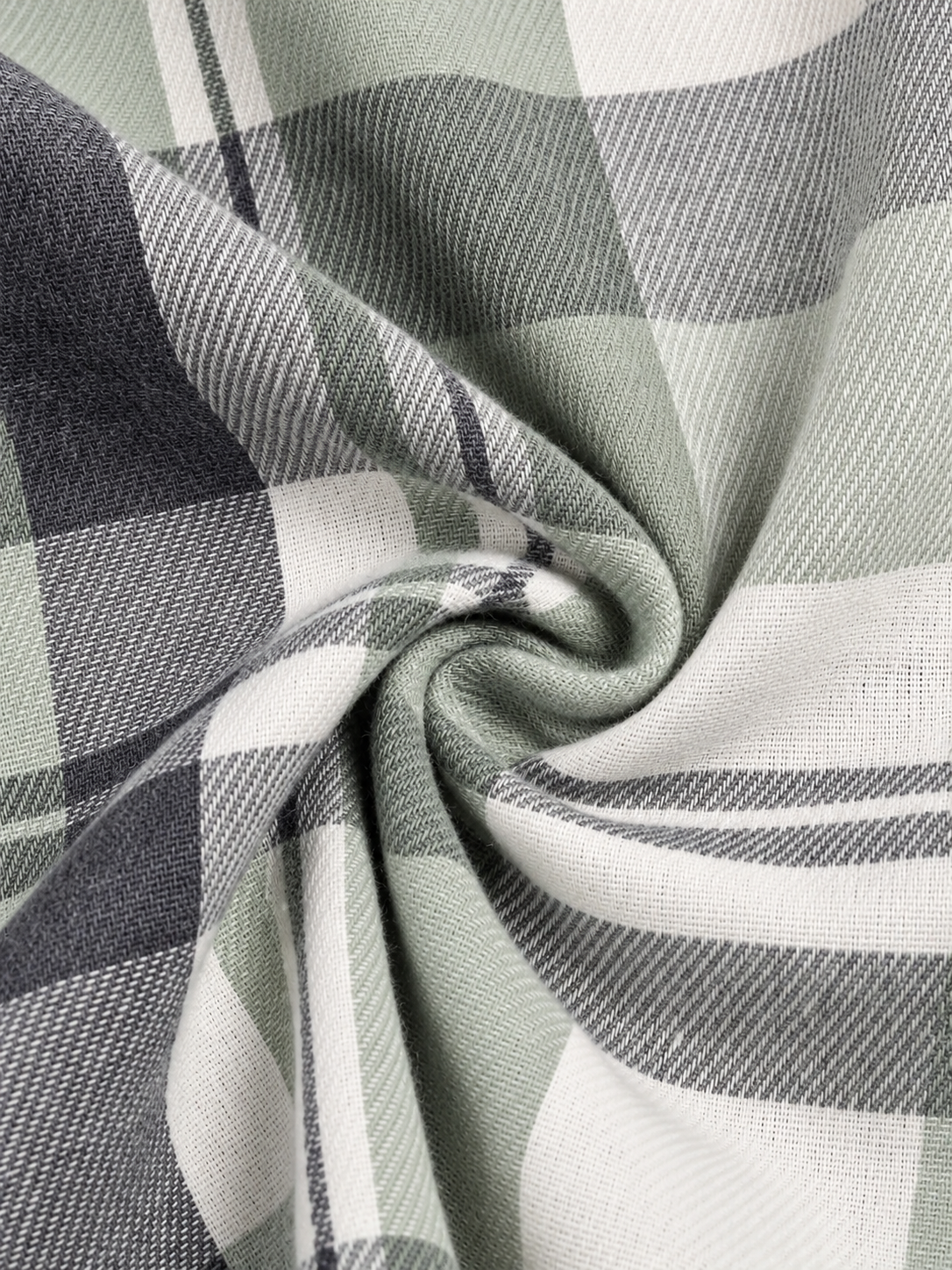 Inés — Camisa de cuadros en color Verde Salvia
· Novah Collection
 [color:Verde Salvia]
